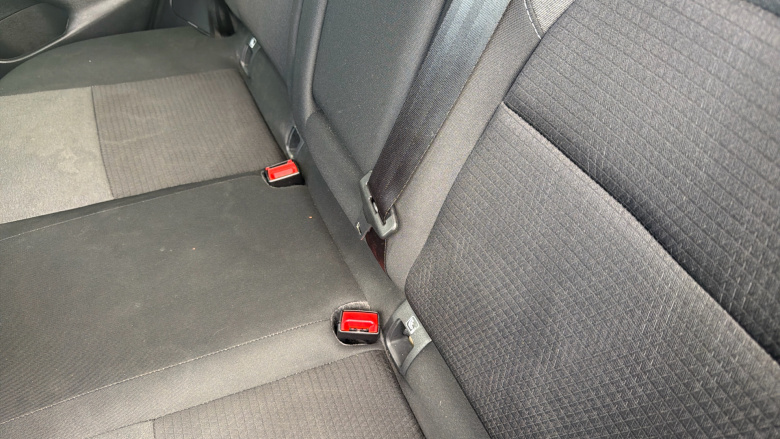 Nissan Qashqai 1.3 DiG-T MH N-Connecta 5dr Petrol Hatchback